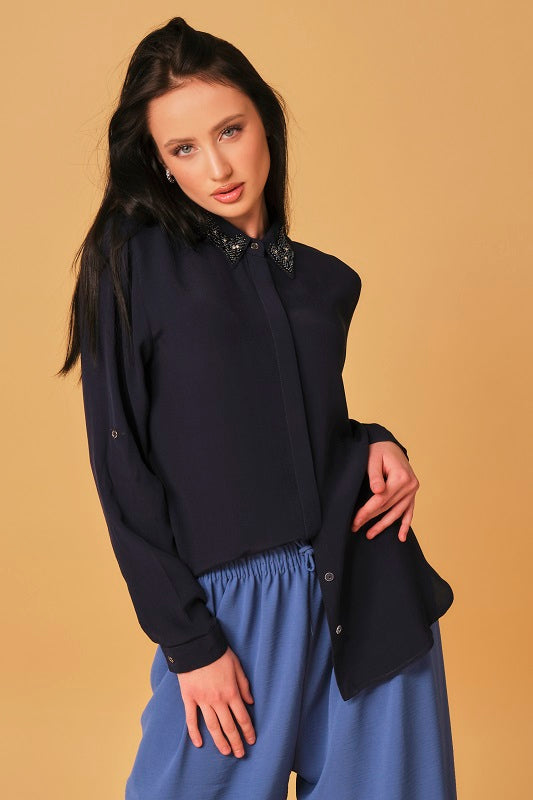 Blue shirt with embroidered collar